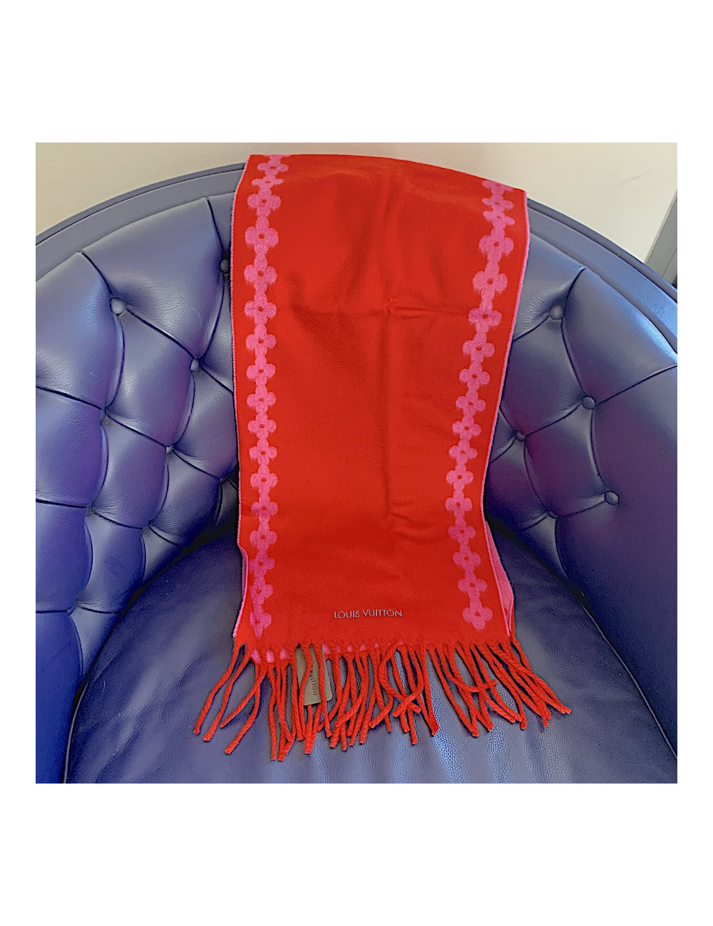 Echarpe LOUIS VUITTON cachemire rouge et rose 