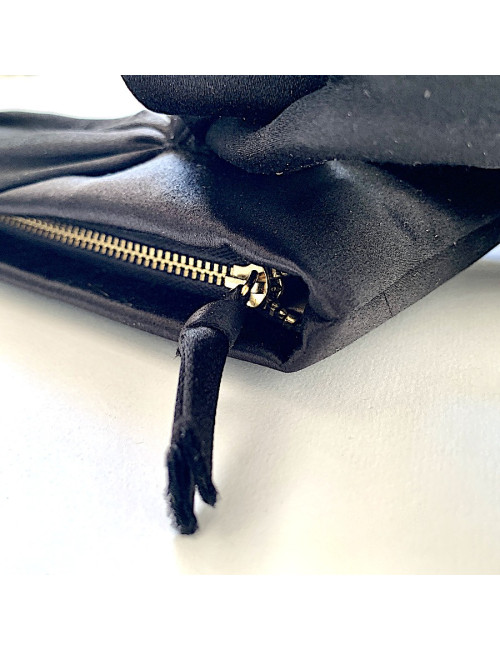Pochette VALENTINO soie noire