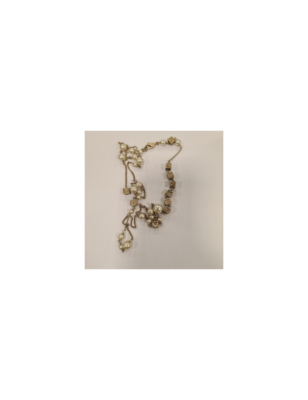 sautoir CHANEL perles nacrées