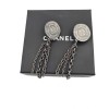 Boucles d'oreille CHANEL Paris - Dubai en métal argent foncé