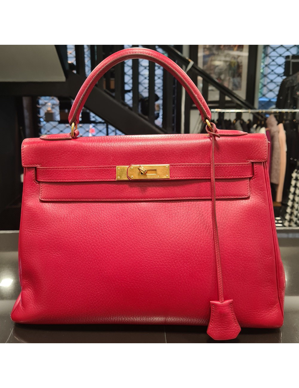 Kelly 32 HERMES cuir grainé rouge