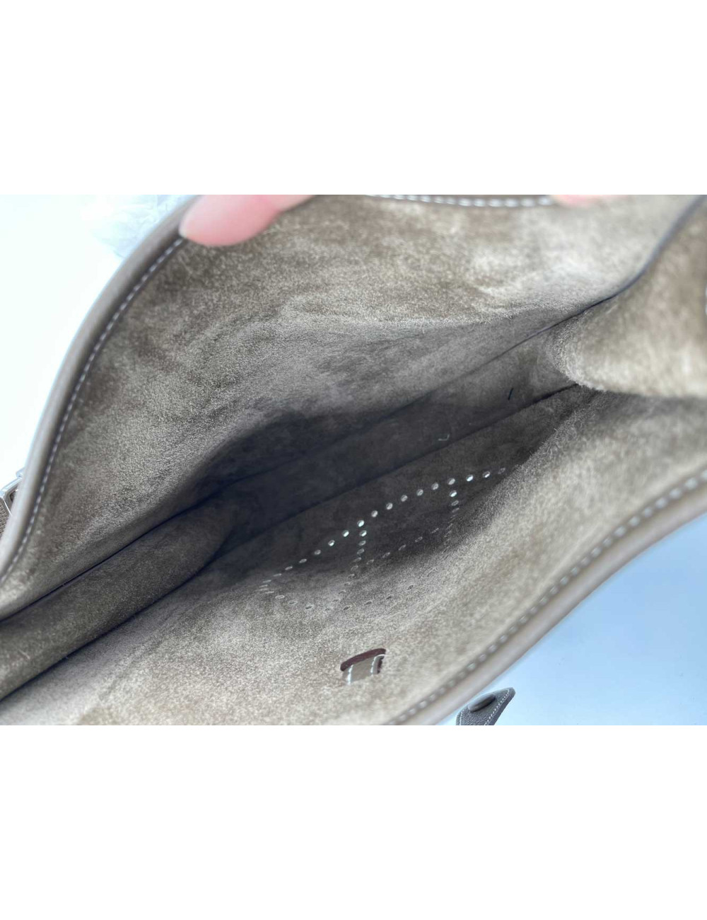 Sac HERMES Evelyne en cuir Taurillon Clémence étoupe