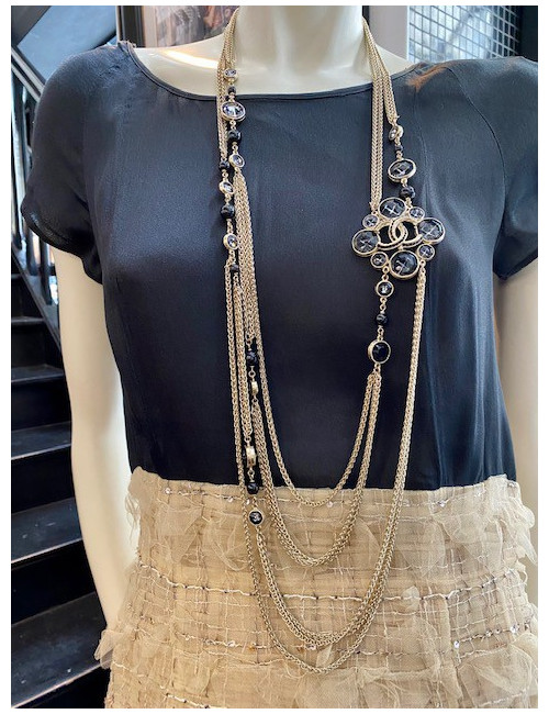 Sautoir CHANEL métal doré, perles et brillants noirs