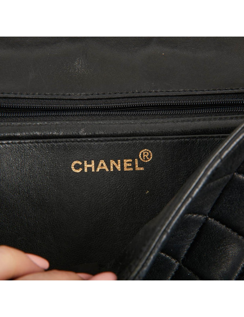 Sac CHANEL noir chaine façon écaille