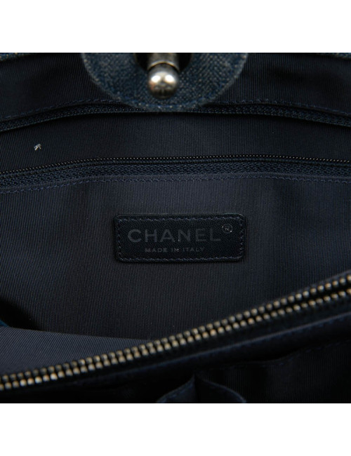 CHANEL Tote Bag in Blue Denim Fabric