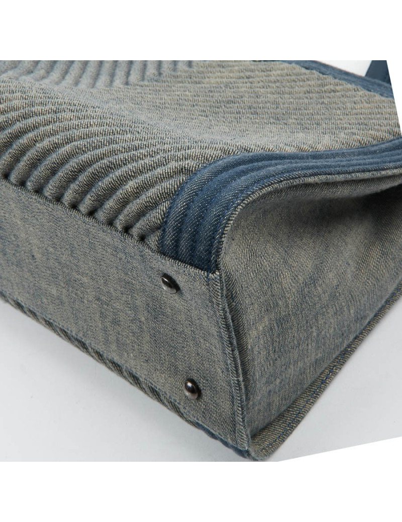 Cabas CHANEL en toile denin bleu