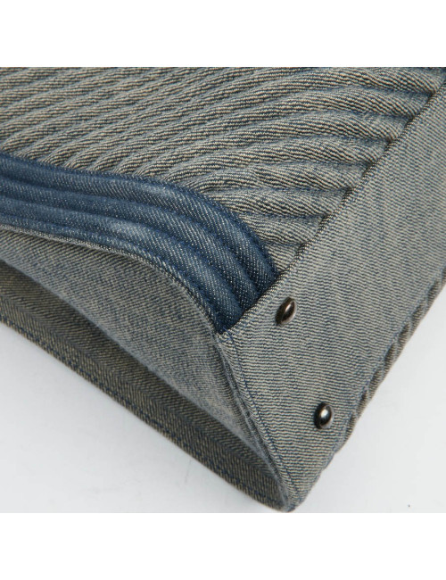 CHANEL Tote Bag in Blue Denim Fabric