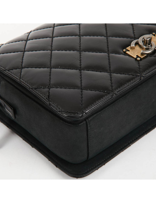 Sac CHANEL cuir vieilli et suède noir