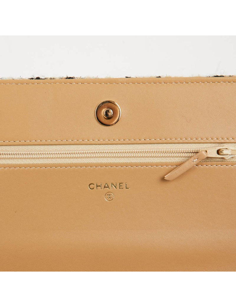Sac en tweed CHANEL beige et noir