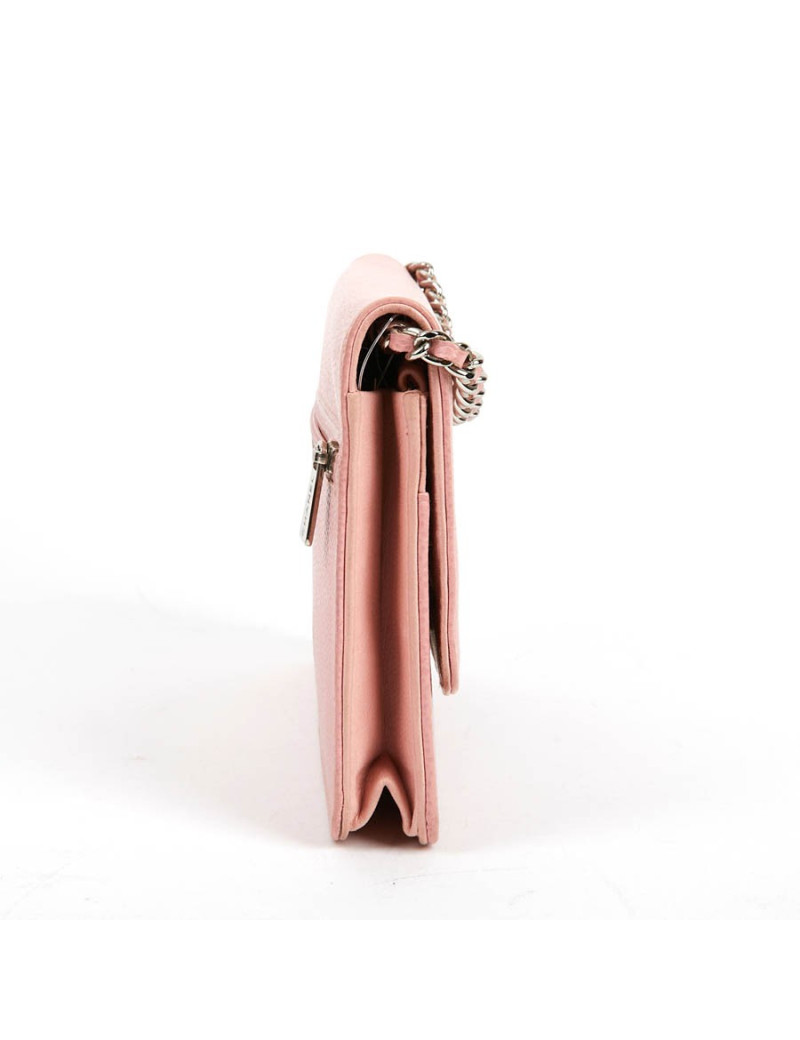 CHANEL Wallet on Chain in Grained Pink Leather
