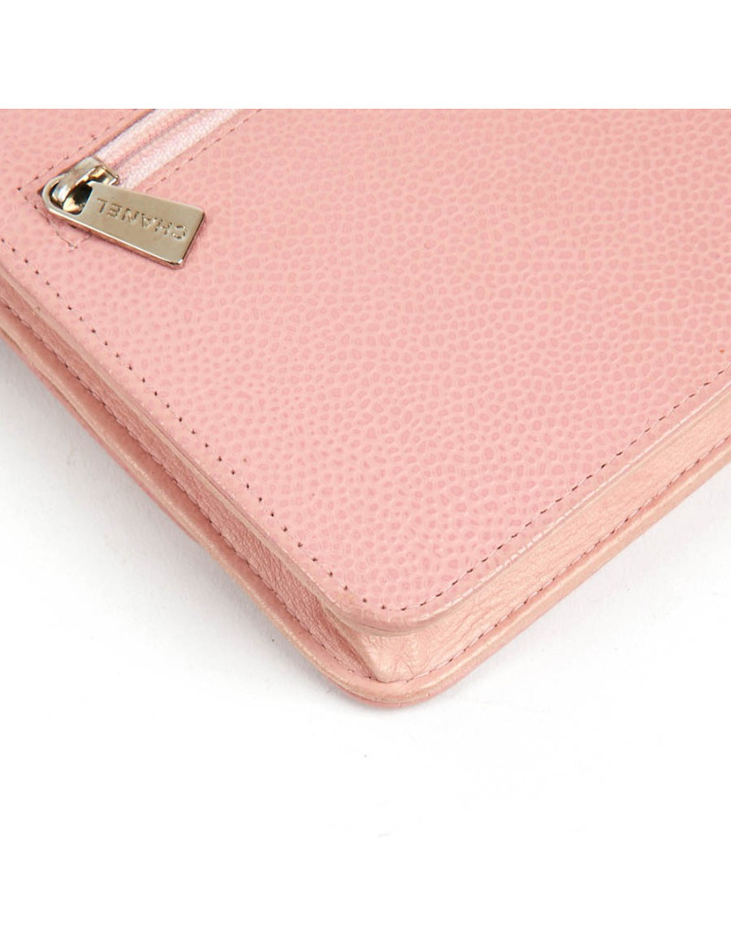 CHANEL Wallet on Chain in Grained Pink Leather