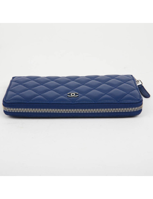 Portefeuille CHANEL en cuir d'agneau lisse bleu