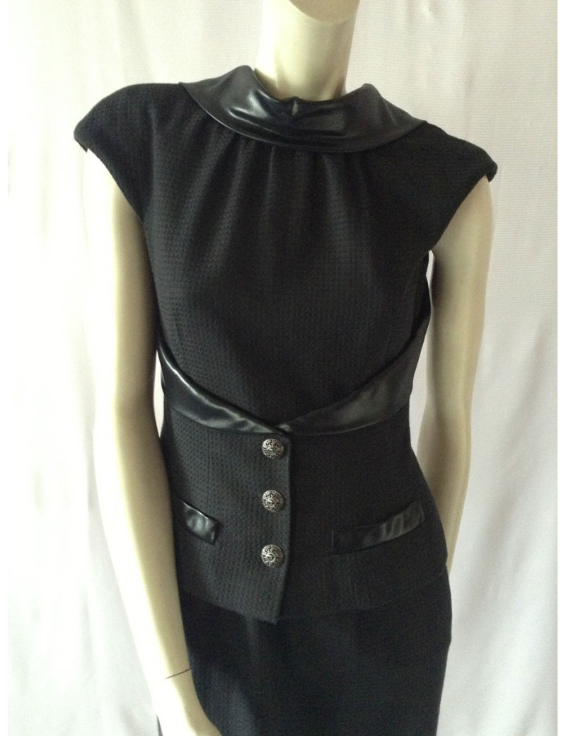Robe noire CHANEL