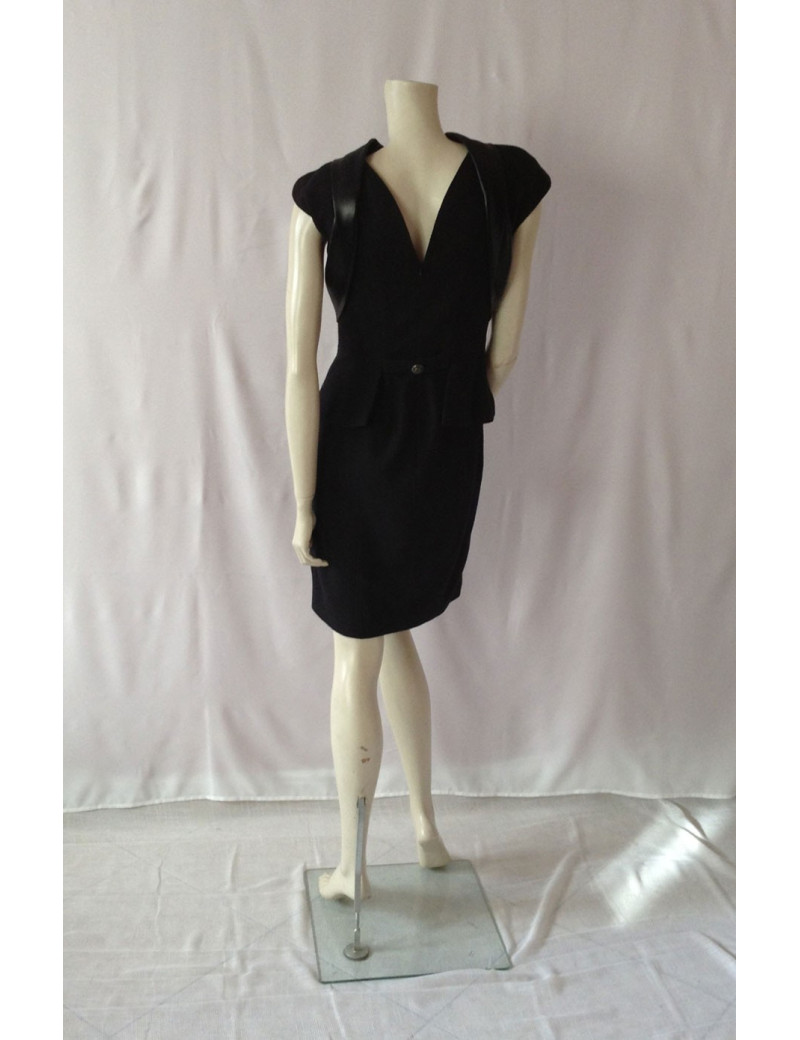 Robe noire CHANEL