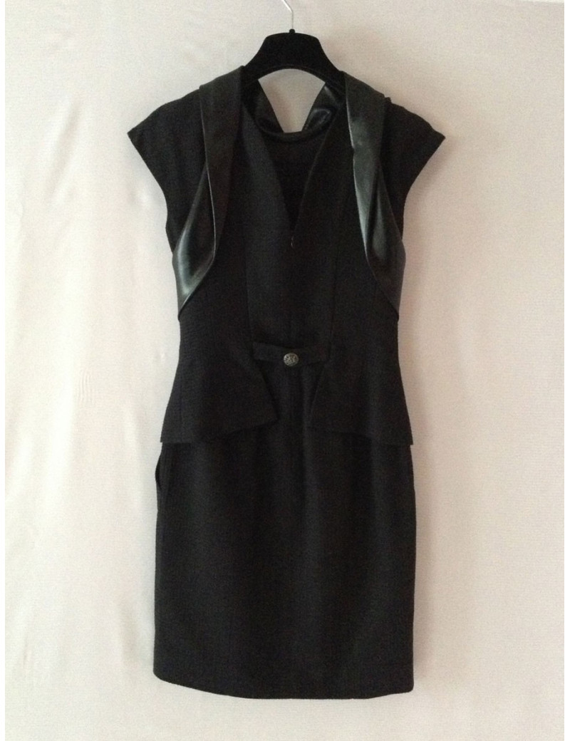 Robe noire CHANEL