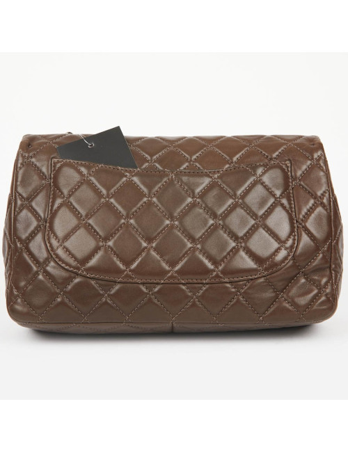 Grand sac CHANEL en cuir d'agneau lisse marron