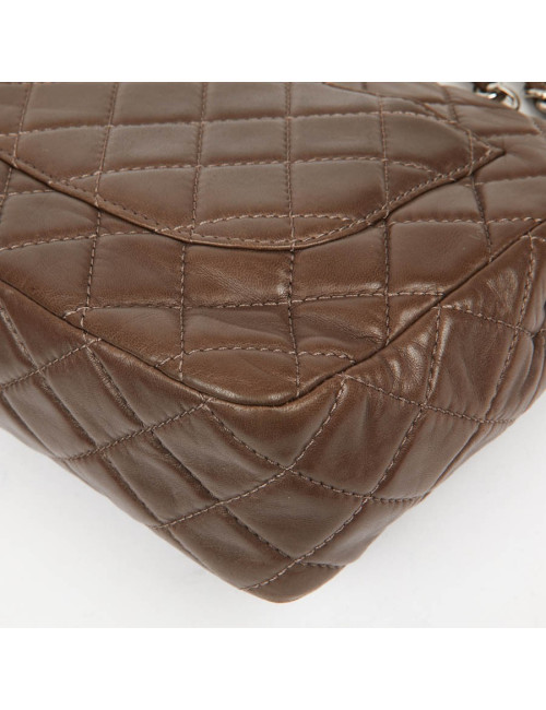 Grand sac CHANEL en cuir d'agneau lisse marron