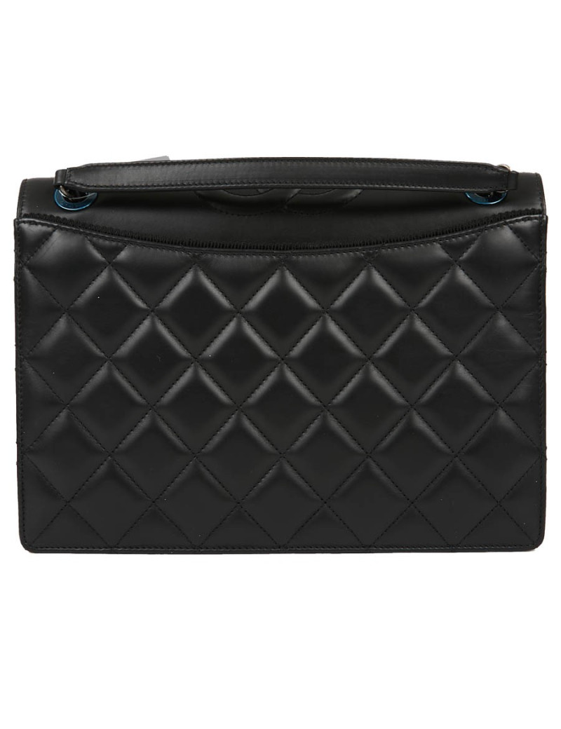 Sac en cuir d'agneau noir embossé CHANEL