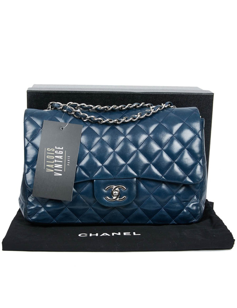 Grand sac CHANEL en cuir d'agneau bleu marine