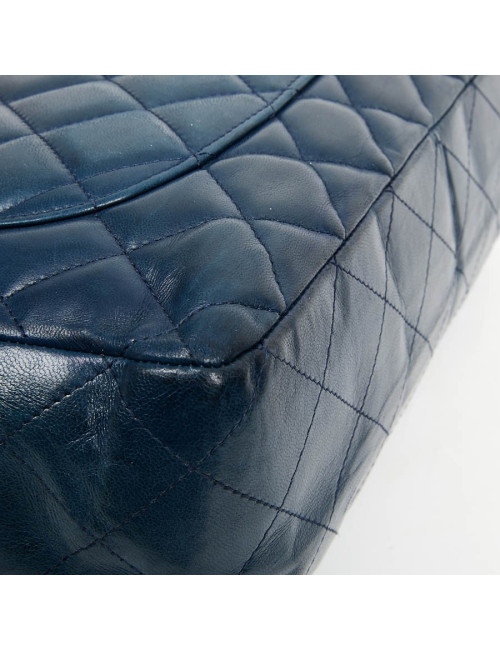 Grand sac CHANEL en cuir d'agneau bleu marine