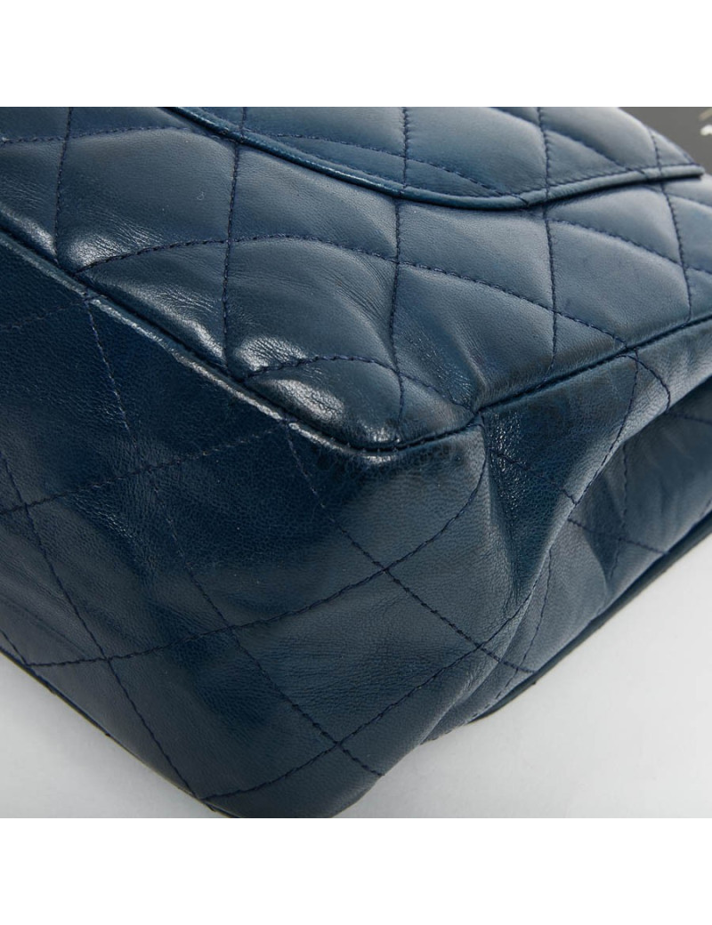Grand sac CHANEL en cuir d'agneau bleu marine