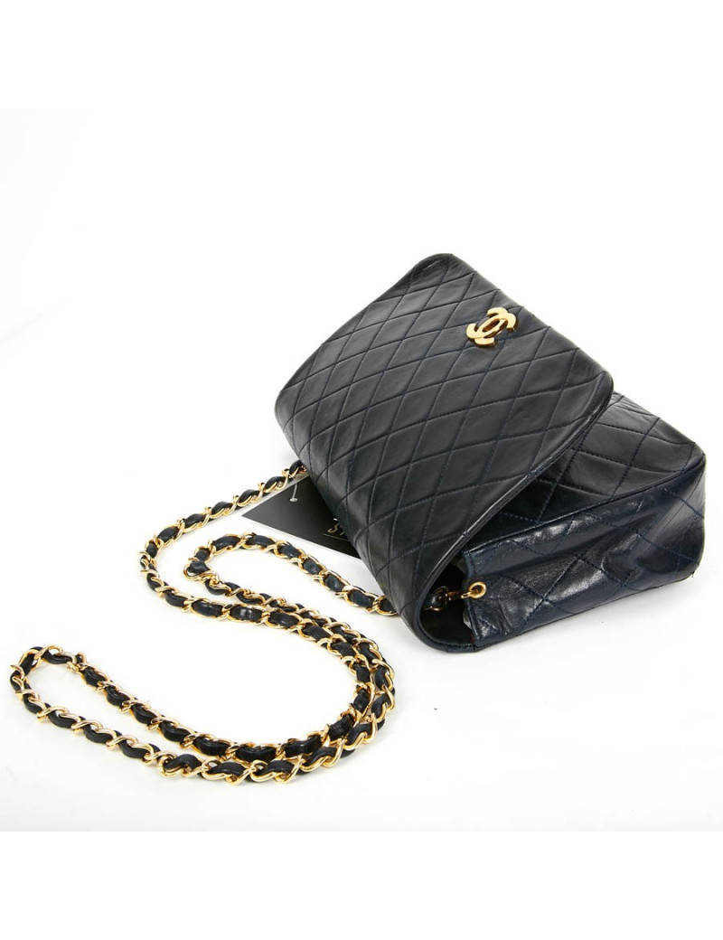 Sac CHANEL vintage bleu marine en cuir d'agneau