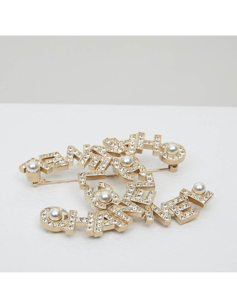CHANEL Large CC Brooch in Gilt Metal, Pearls and Rhinestones