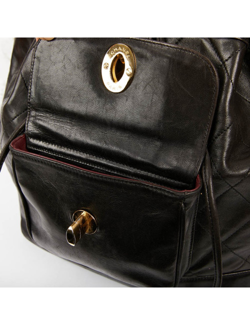 Sac à dos CHANEL vintage cuir noir