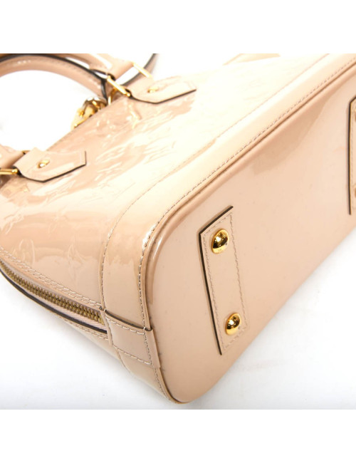 Sac LOUIS VUITTON Alma BB en cuir vernis rose poudré