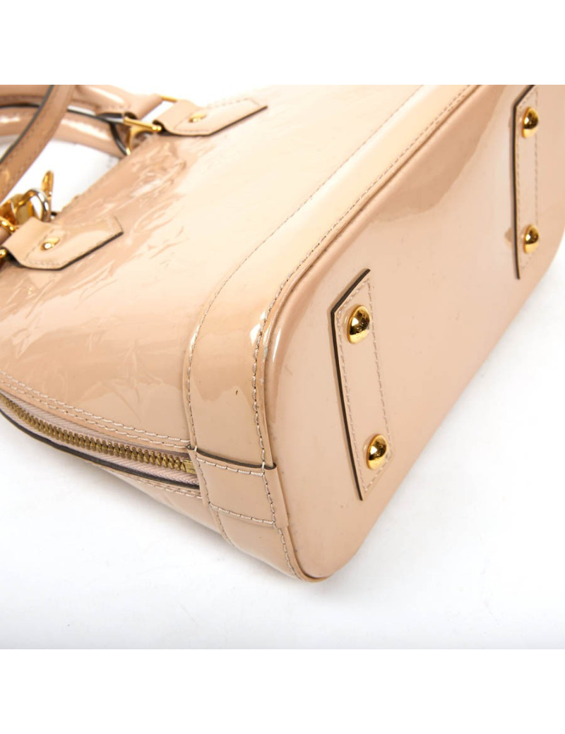 Sac LOUIS VUITTON Alma BB en cuir vernis rose poudré