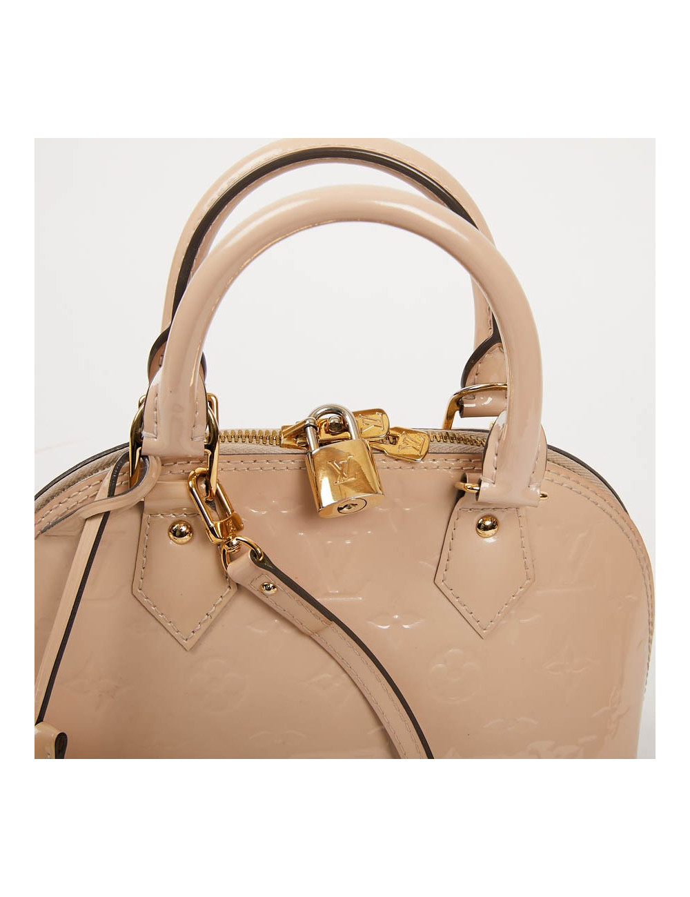 Sac LOUIS VUITTON Alma BB en cuir vernis rose poudré