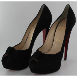 LOUBOUTIN size 40.5 suede shoes