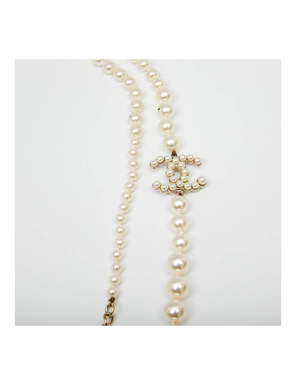 Sautoir perles nacrées CHANEL