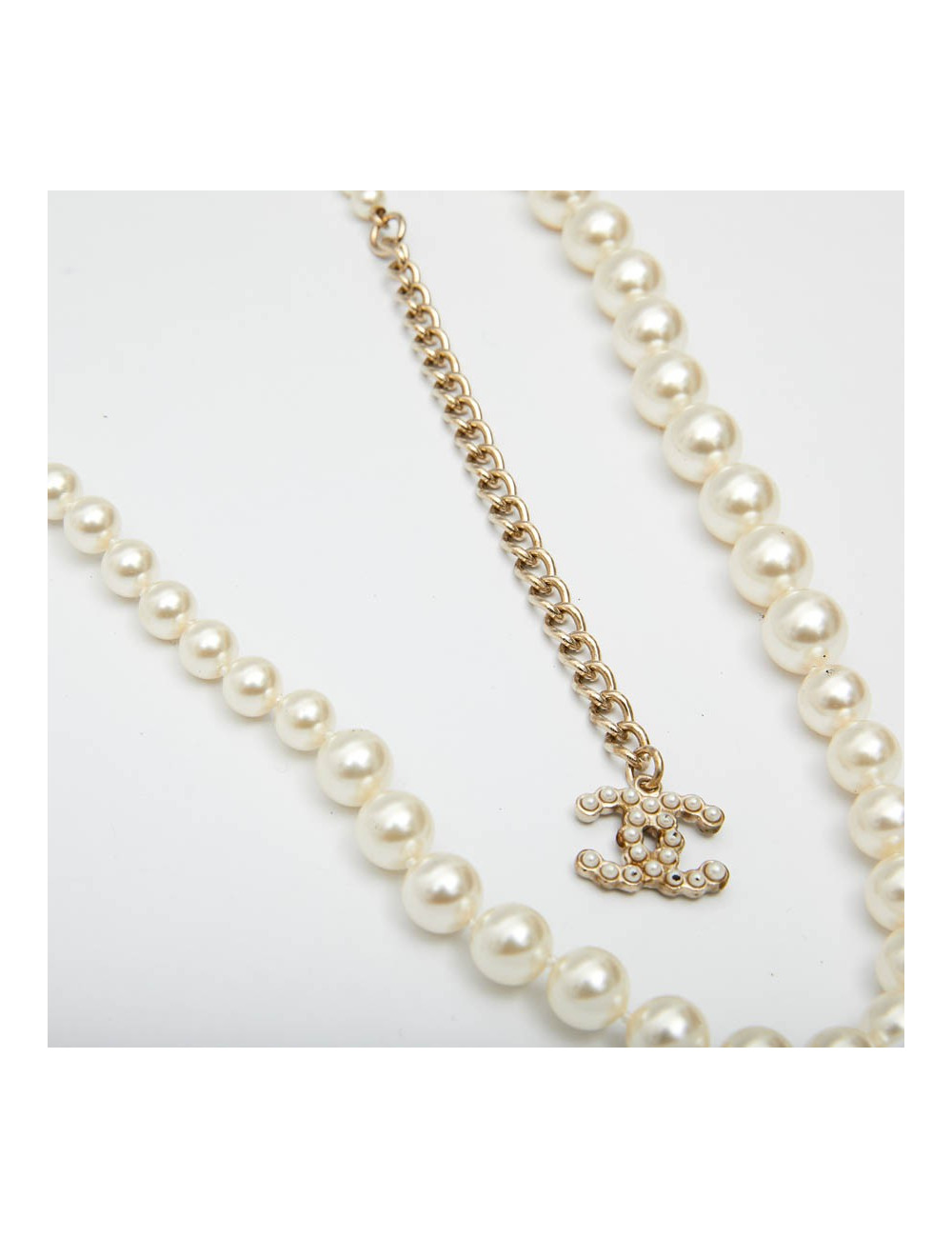 Sautoir perles nacrées CHANEL