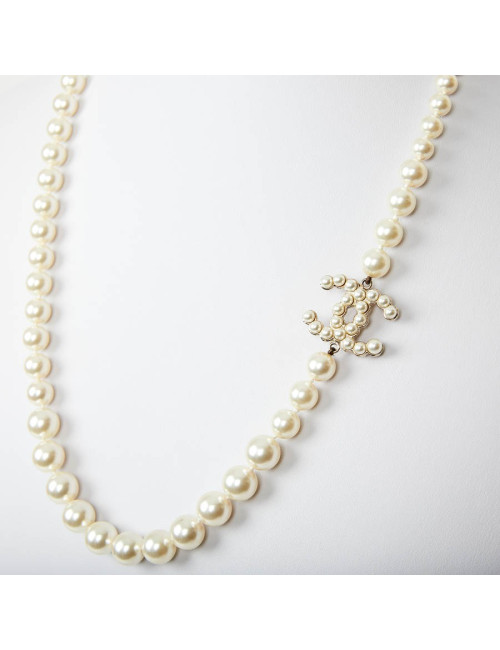 Sautoir perles nacrées CHANEL