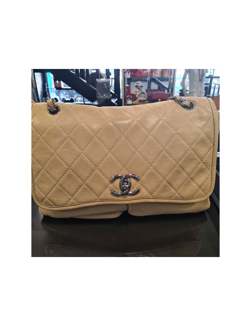 Sac CHANEL cuir d'agneau beige