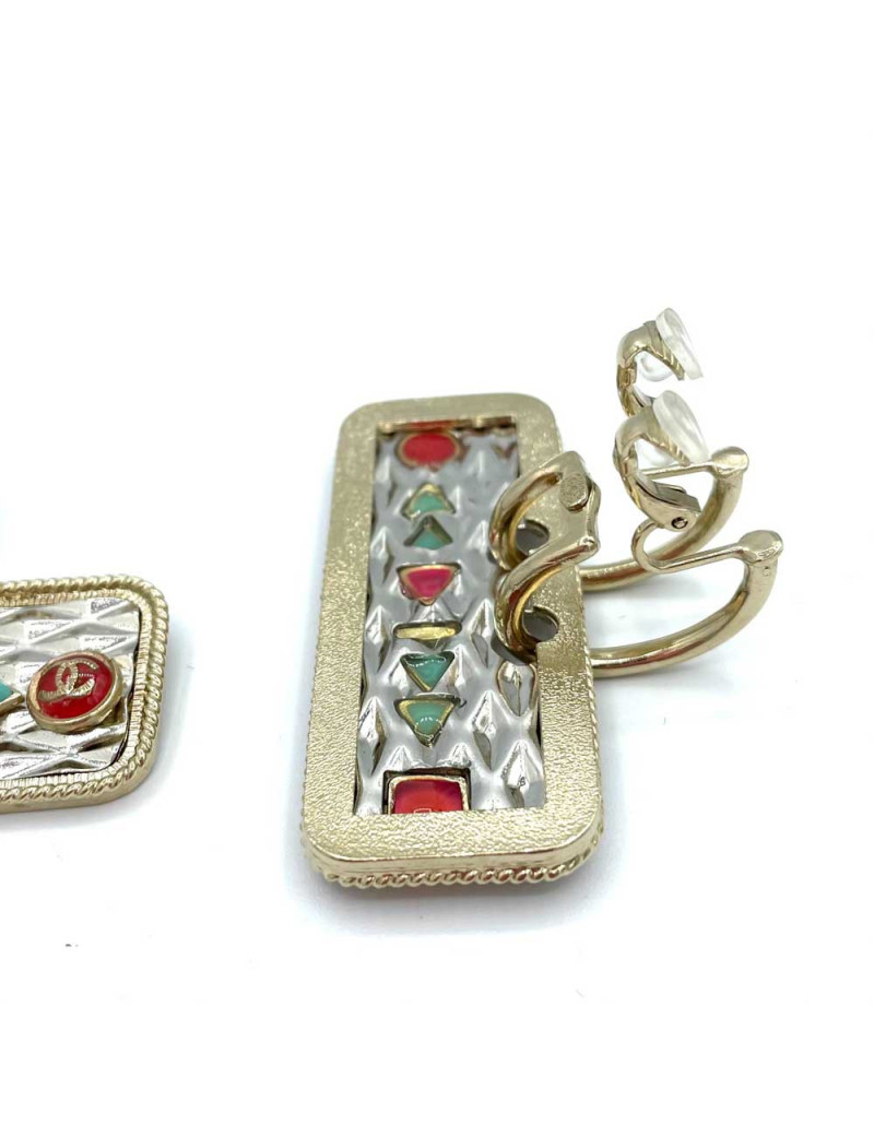 Clips CHANEL Printemps Eté 2017