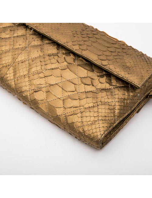 Pochette CHANEL en python or mat