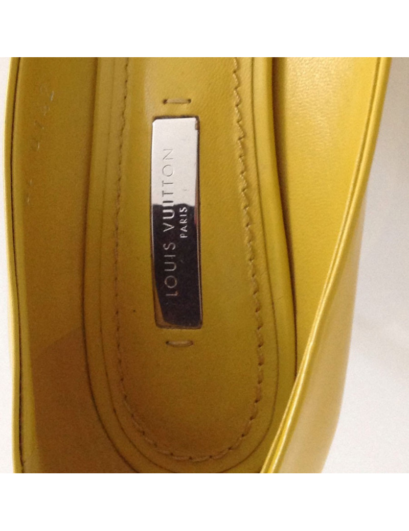 escarpins LOUIS VUITTON cuir jaune t 38