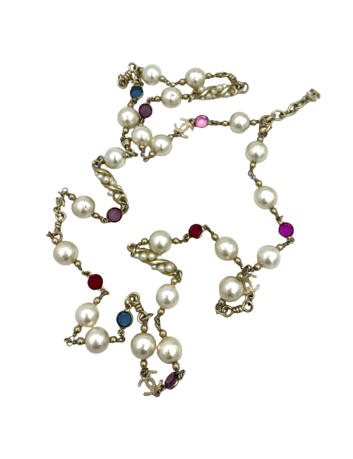 Sautoir CHANEL perles et cabochons