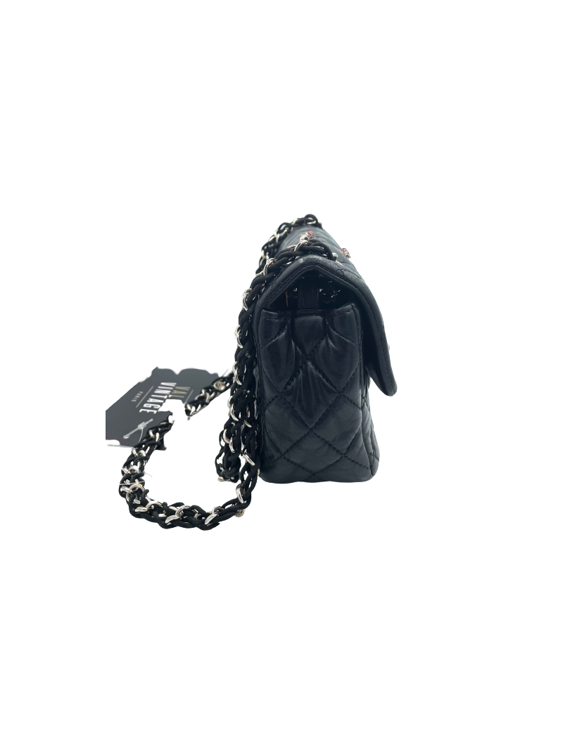 Sac Ladybug CHANEL // Valois Vintage Paris 8 rue des Saussaies Paris 8