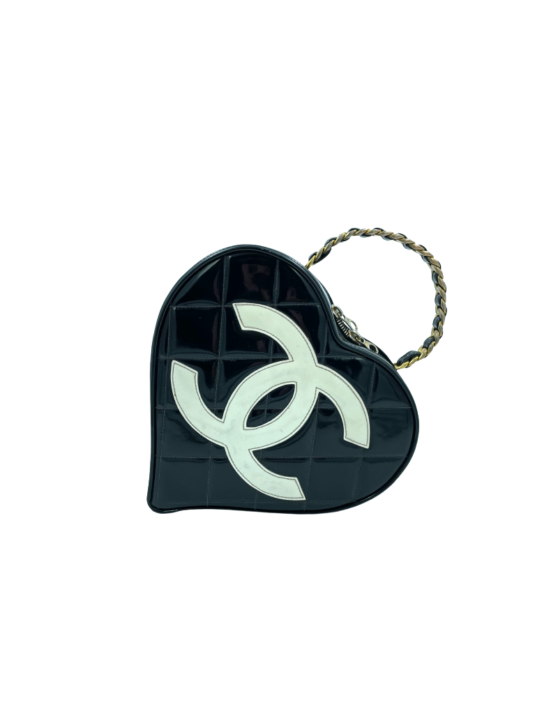 Sac coeur CHANEL noir verni