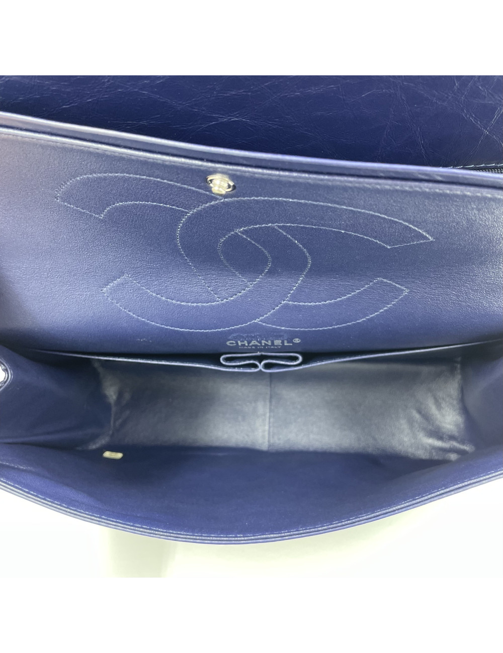 2.55 Bleu CHANEL cuir froisé