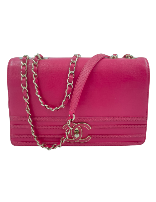 Sac CHANEL carré en cuir rose fushia liseré en python