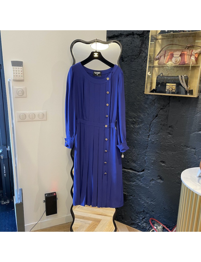 Robe T CHANEL en soie bleue