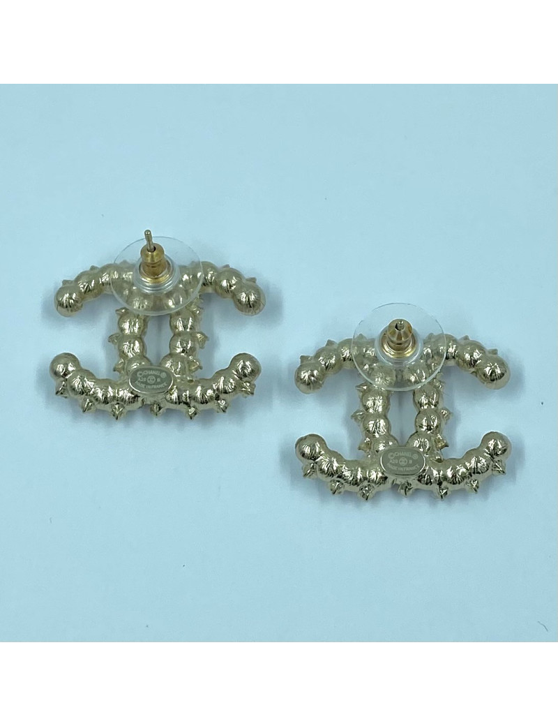 Large CHANEL CC Pearly Stud - Pre-Owned Certified Authentic