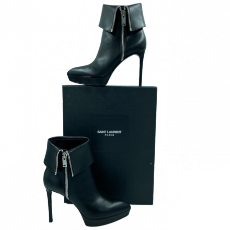 SAINT LAURENT T40 black leather boots