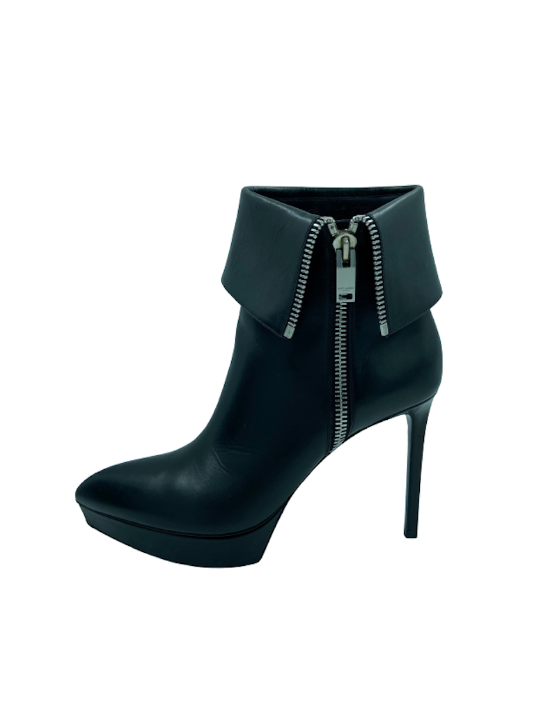 SAINT LAURENT T40 black leather boots