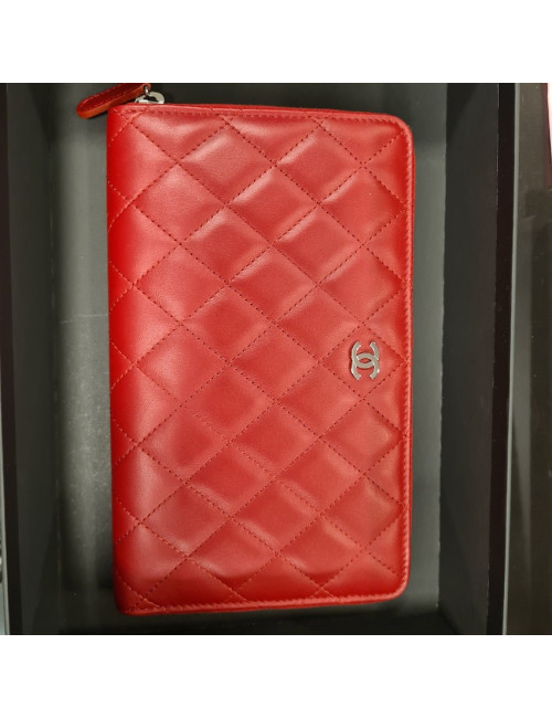 Compagnon CHANEL rouge