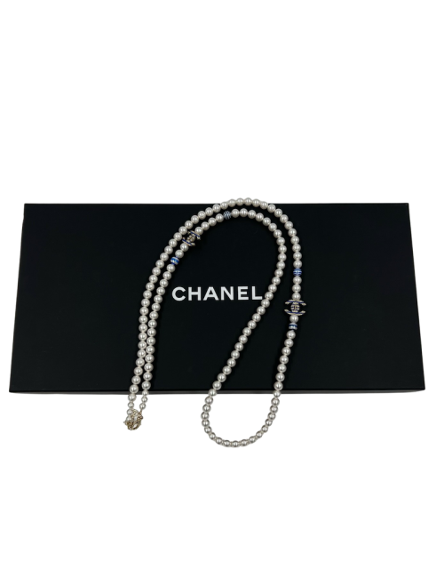 Sautoir CHANEL perles nacrées 